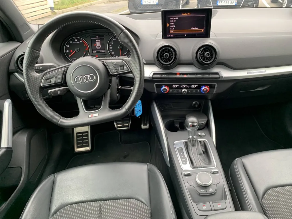 Audi Q2 essence boite automatique proche de Barentin