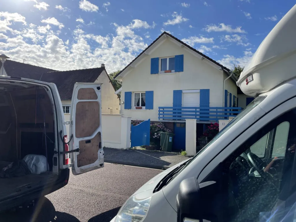 maison en plein déménagement situé à Dieppe 