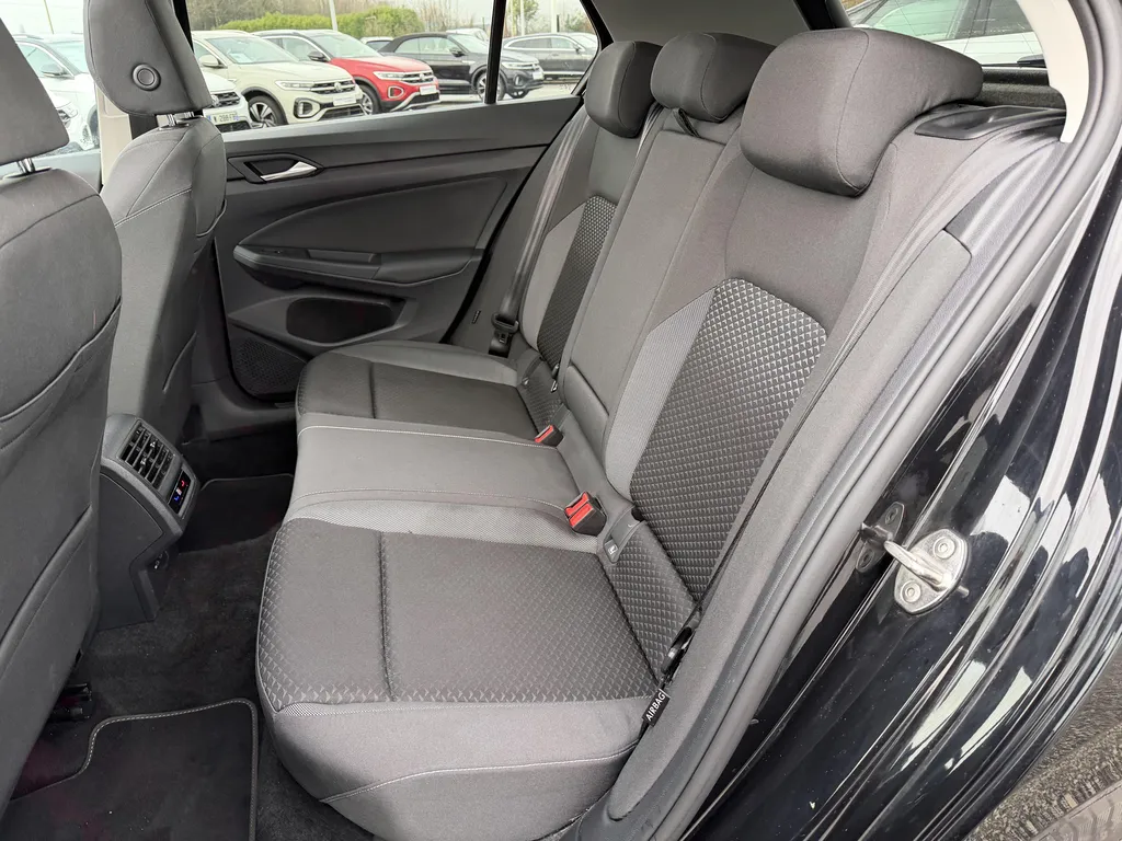 Volkswagen Golf d’occasion au Havre : profitez d’une Golf 8 TDI 150 ch DSG7 chez Caudebec Automobiles