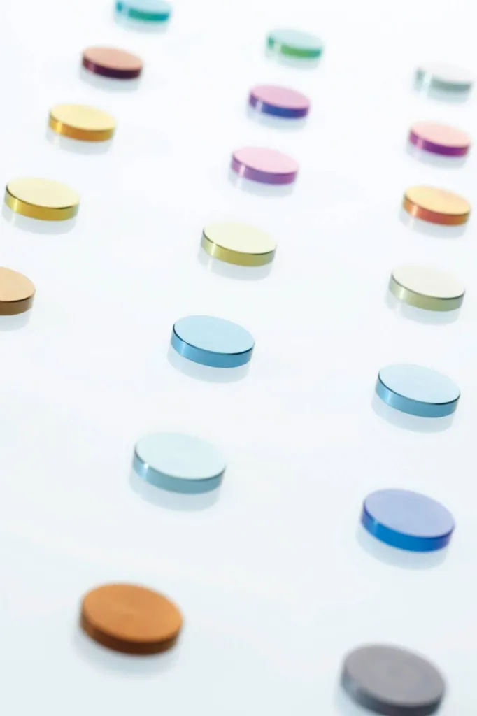 DBP Médical, société du Groupe DBP, est une structure adaptée aux traitements de surfaces de dispositifs médicaux complexe - Pièces de titane anodisées