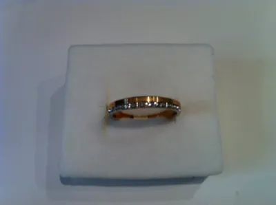 Alliances : or jaune, rose ou gris 18 carats avec diamants Alliances : or jaune, rose ou gris 18 carats avec diamants