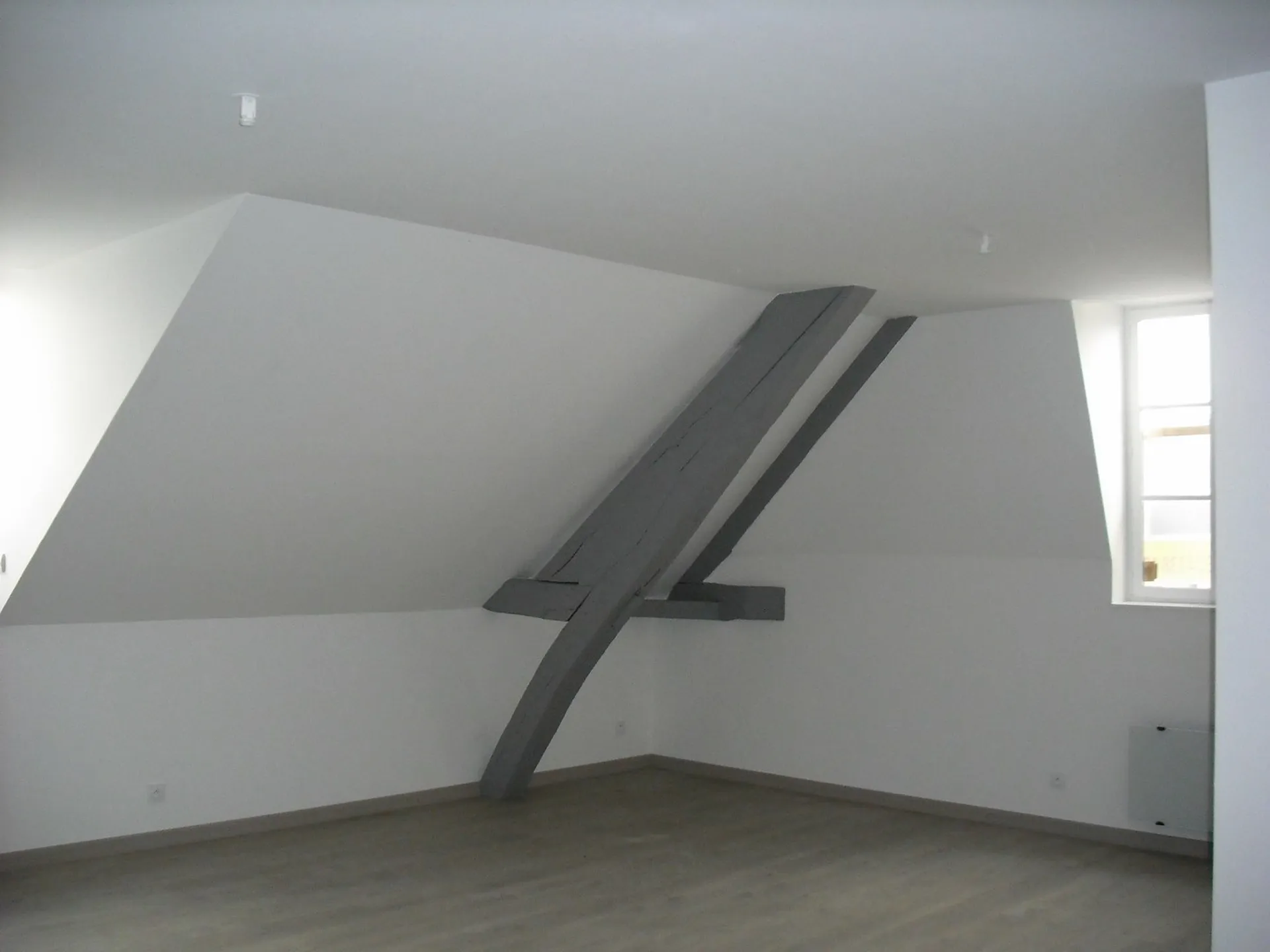 APPARTEMENT DE 3/4 PIECES A VENDRE A 1h20 DE PARIS