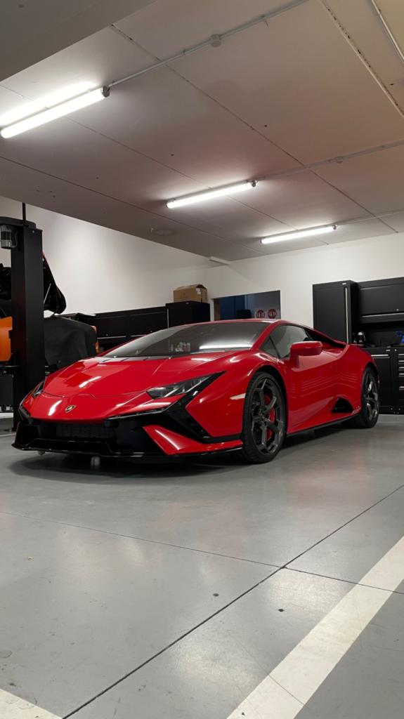 Detailing et traitement céramique Lamborghini Huracan Tecnica