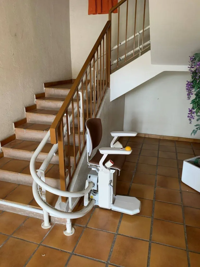 OTOLIFT TWO avec un parking à 180°