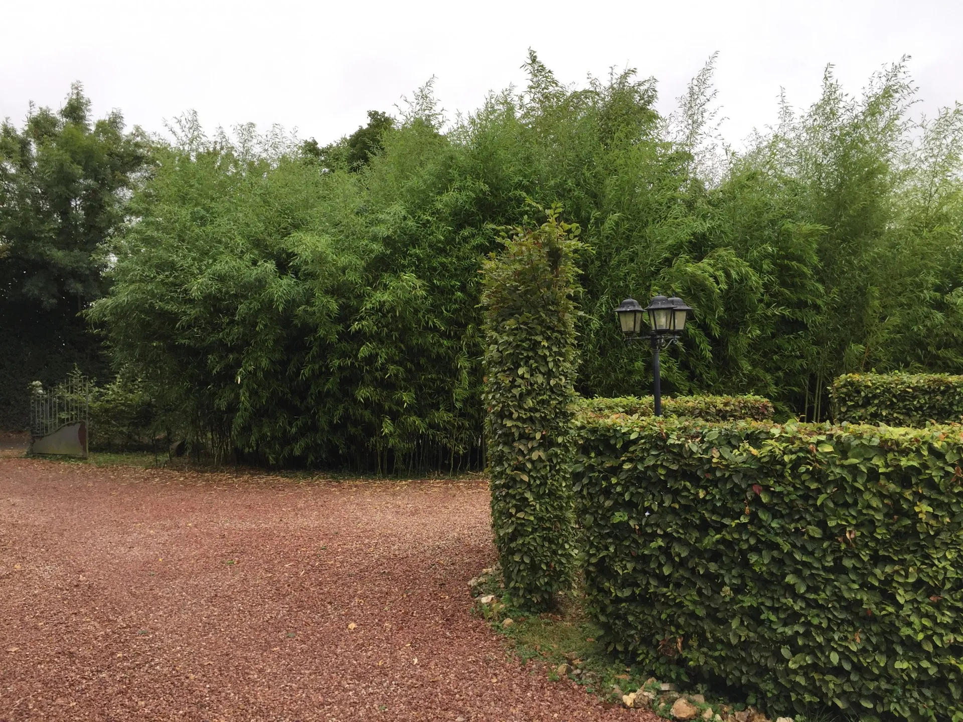 MAISON EN PIERRES DANS LE PAYS D'AUGE