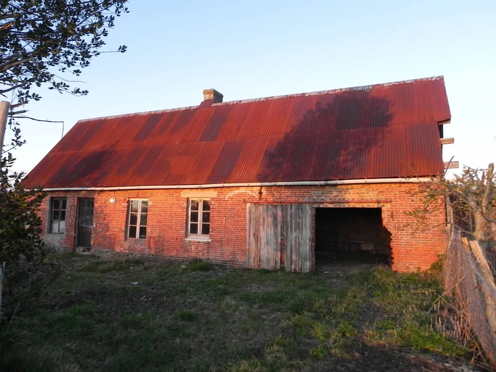 CALVADOS (14) - SUD PAYS D'AUGE - Région LIVAROT : Propriété avec 19 ha de terrain agricole