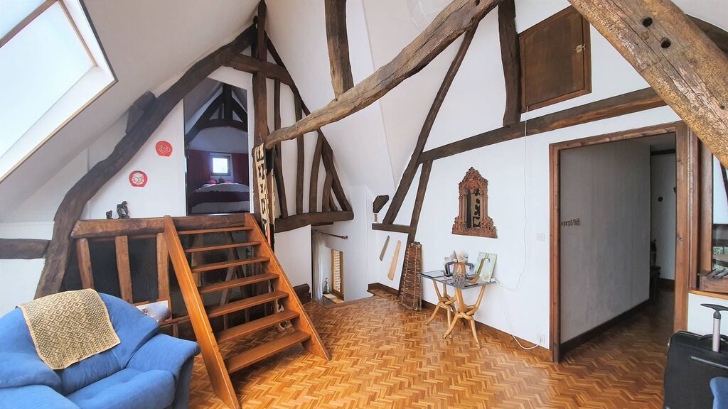 A vendre belle propriété bordée d'une rivière entre Dieppe 76200 et Mers-les-Bains 80350