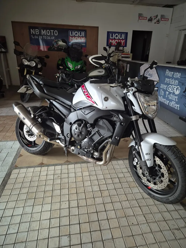 Moto d'occasion à vendre Yamaha FZ1 près de Montivilliers au prix de 5490 euros