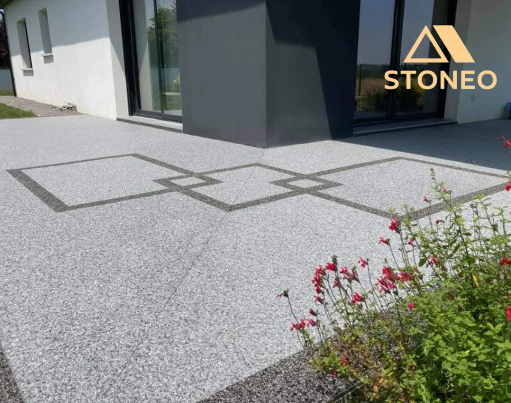 Créez une terrasse belle, agréable et durable grâce à la moquette de pierre STONEO. Expert Ardèche, Drôme et Isère, nous vous conseillons dans vos projets d'aménagement à Annonay, Davézieux, Vernosc, Saint-Clair ou Peaugres