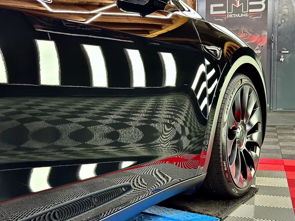 DETAILING automobile PPF voiture traitement céramique automobile Lyon tesla model Y