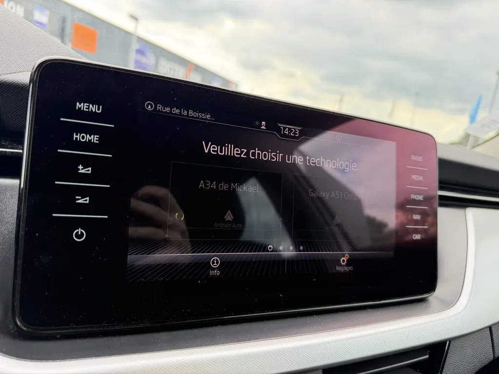 Voiture d’occasion Skoda Kamiq à La Frénaye : SUV essence automatique disponible proche du Havre et de Rouen