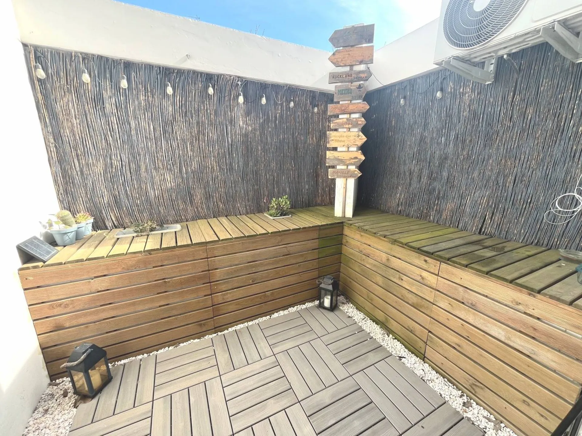 A vendre appartement Type 2 Roquefort la Bedoule dans le village, en rez-de-chaussée, terrasse et garage