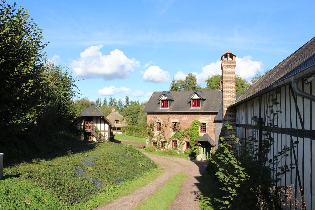 Recherche un ancien moulin et ses dépendances en normandie 27, 14
