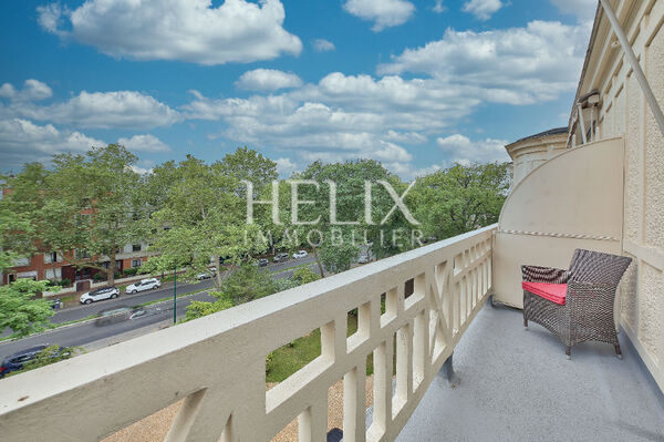 Appartement 5 pièces de 127 M² avec balcon