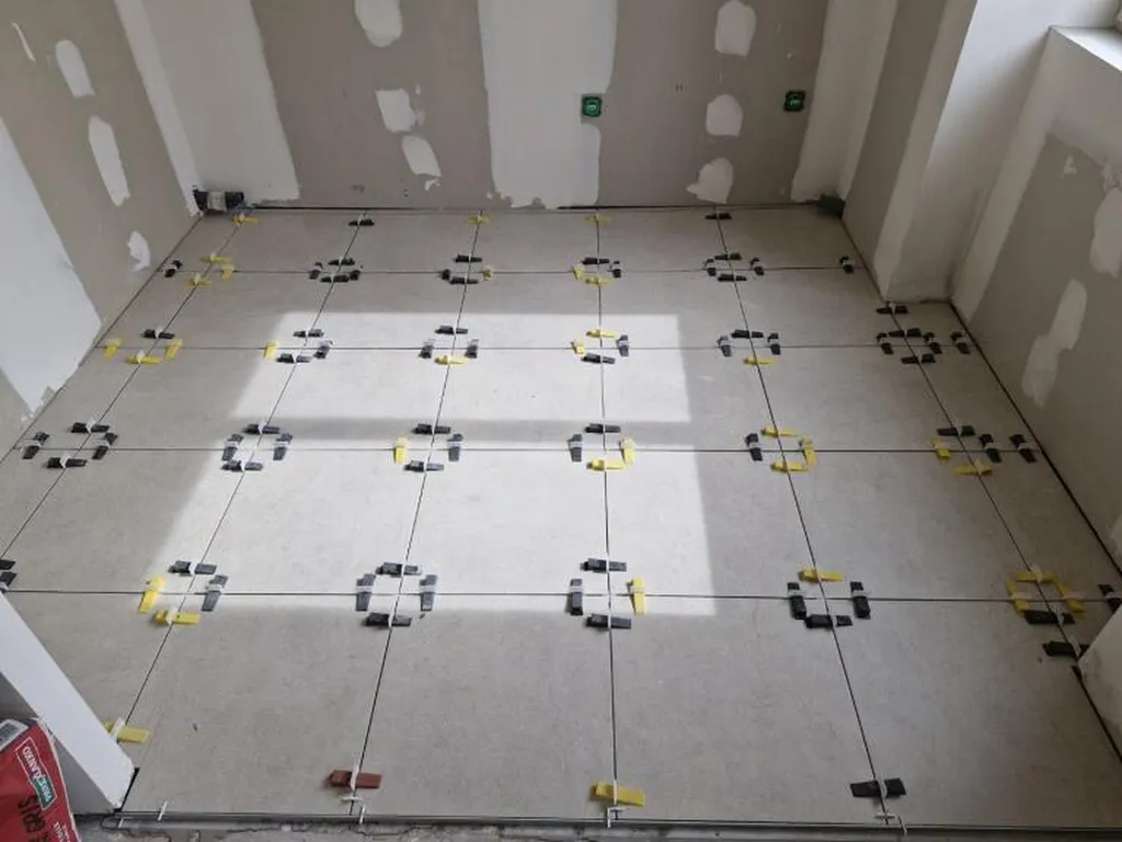 Rénovation des sols avec pose de carrelage dans une maison à Tassin-la-Demi-Lune dans l’Ouest lyonnais