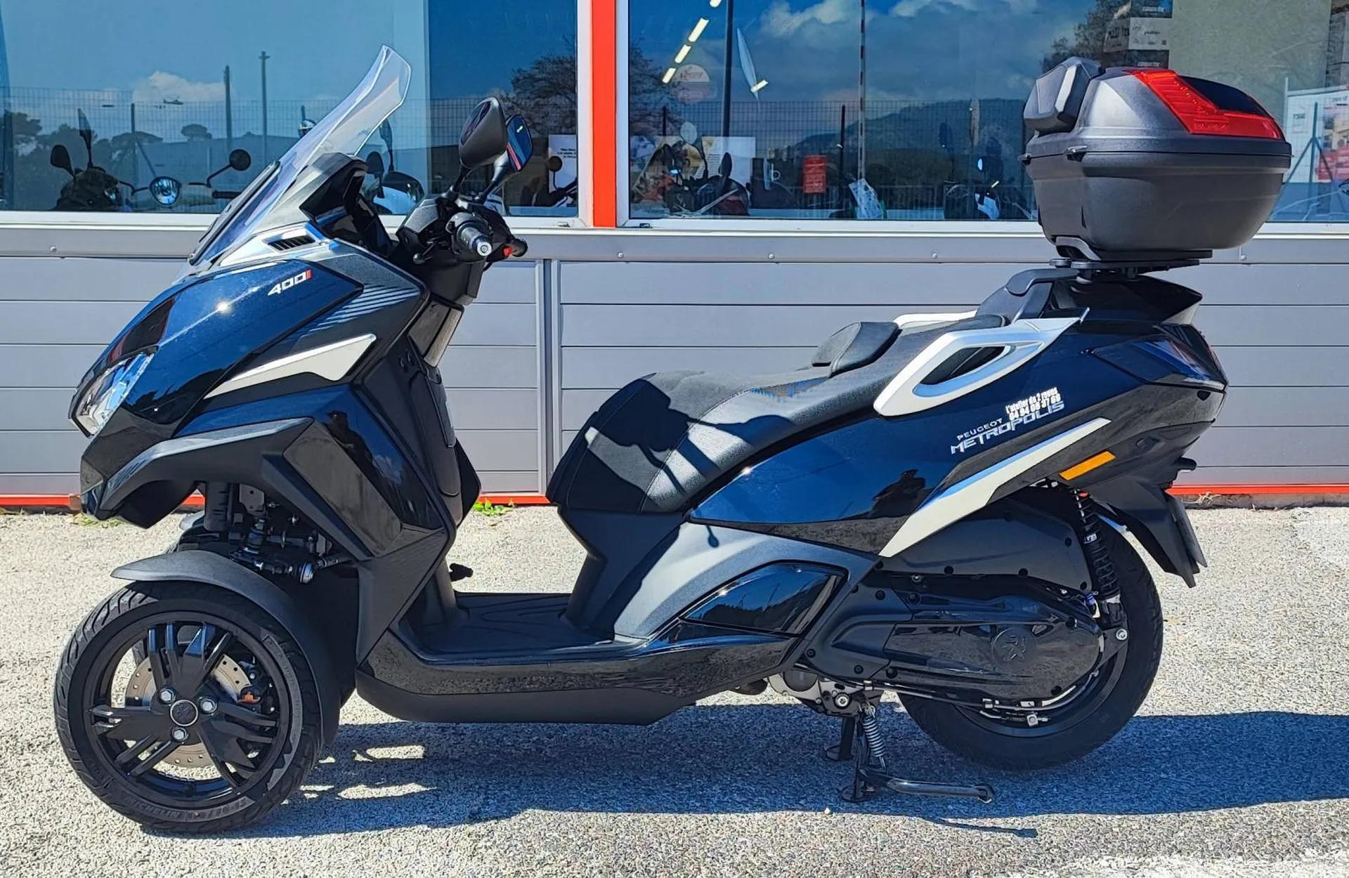 SCOOTER OCCASION PEUGEOT METROPOLIS 400 ACTIVE DU 06/2022 AVEC 95 KM.