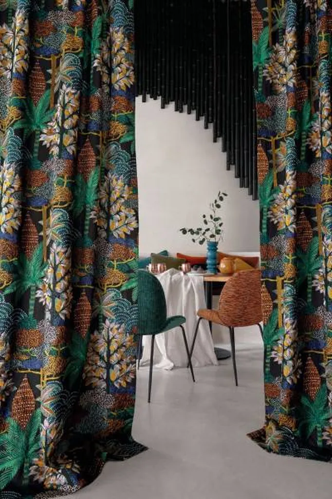 La collection de tissus Casamance  VOYAGE IMAGINAIRE dans votre boutique à Lyon