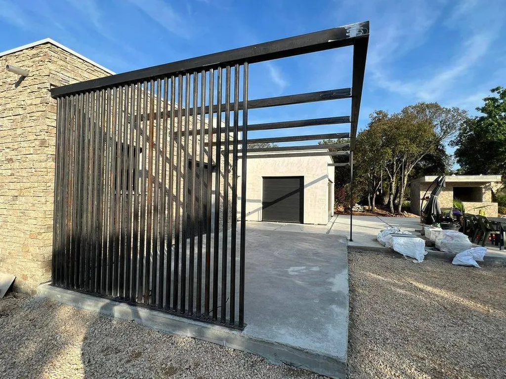 pergola tube acier carré sur mesure calas bouches du rhone