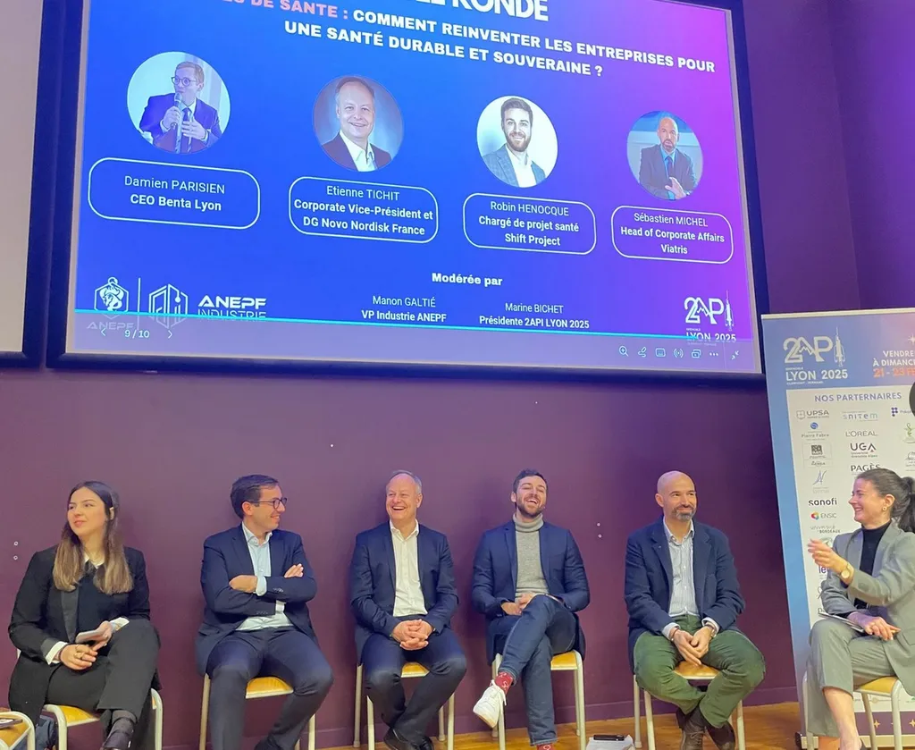 Damien Parisien débat du futur de la pharmacie avec l'ANEPF