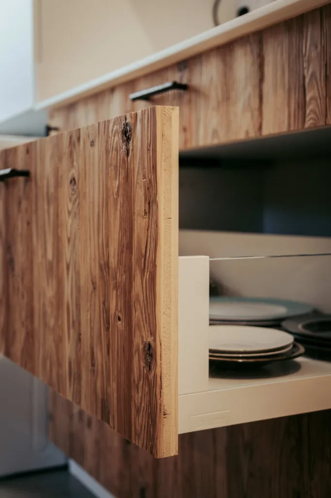 Conception et fabrication cuisine moderne haut de gamme à Lyon