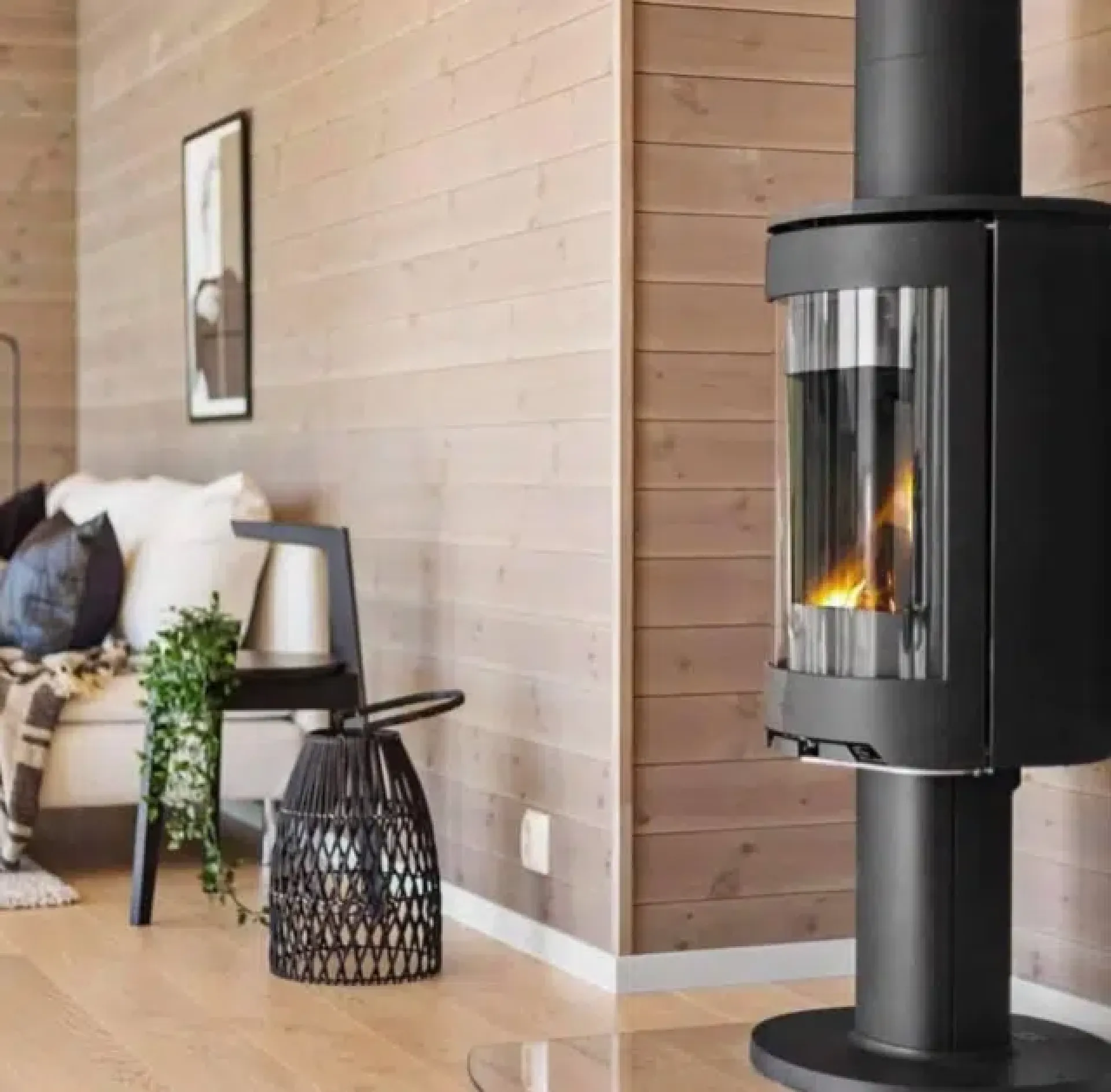 Poêle à bois F373 conçu par Jøtul