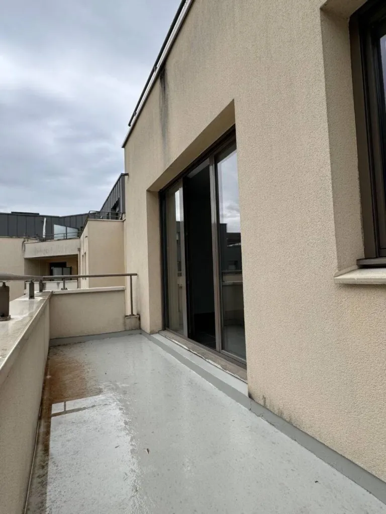 Immeuble ancien avec ascenseur