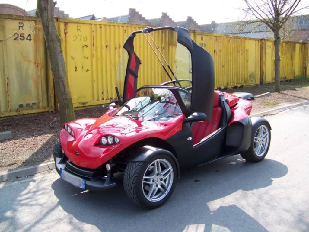 Secma sort son nouveau un toit rigide A venir voir au garage VSP LIGO pres de Toulon dans le Var 83