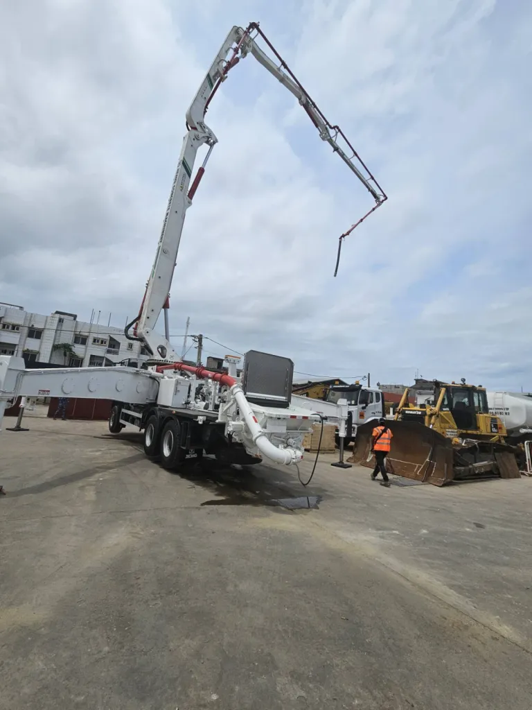 XCMG / SCHWING HB47V