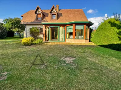 A vendre, charmante maison traditionnelle et lumineuse de 100 m² située à Oissel