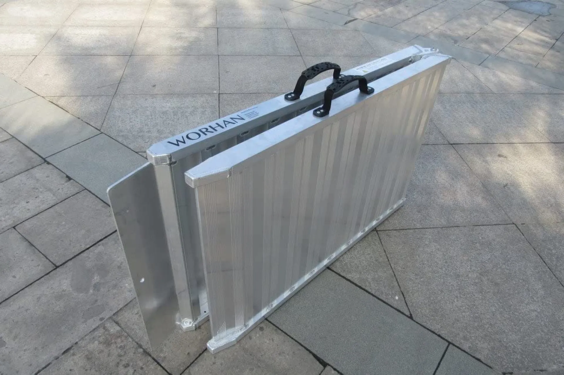 RAMPE DE CHARGEMENT GRAND FORMAT 2.M X 78 CM