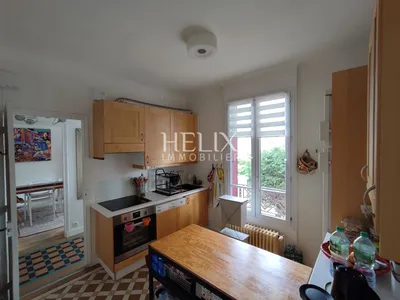 Maison avec jardin intimiste dans le centre de Maisons Laffitte