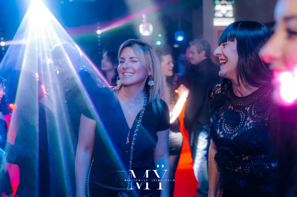 Restaurant dansant avec soirée et ambiance musicale Saint-Priest près de Lyon