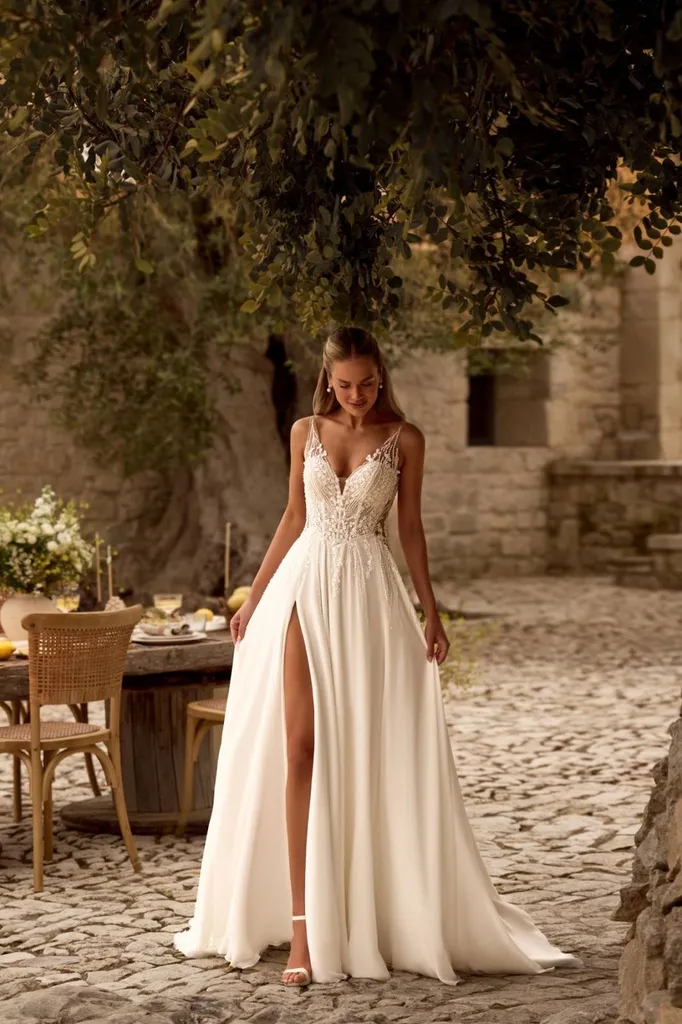 Robe de mariée bohème chic en mousseline  Marseille près de Martigues