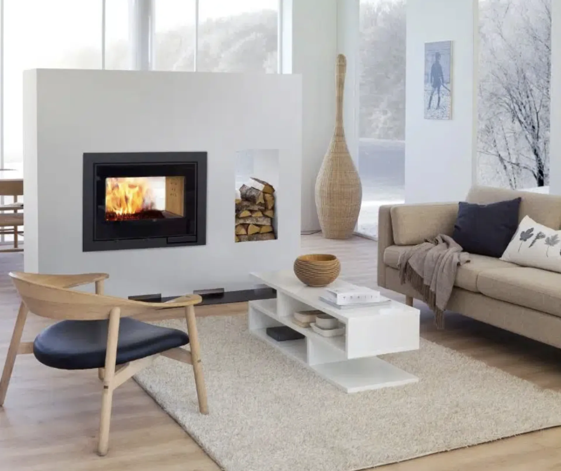 Installer une cheminée moderne avec insert ou foyer fermé