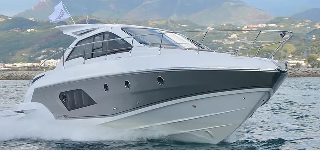 Vedette Hard-Top Laver 38 X Salpa en vente à Bandol