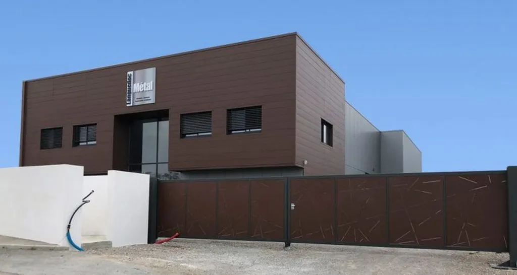Projet numéro 1 pour Metalimmo : Maîtrise d’œuvre d’exécution pour un bâtiment d’activités avec atelier de serrurerie et bureaux à Fabrègues 34