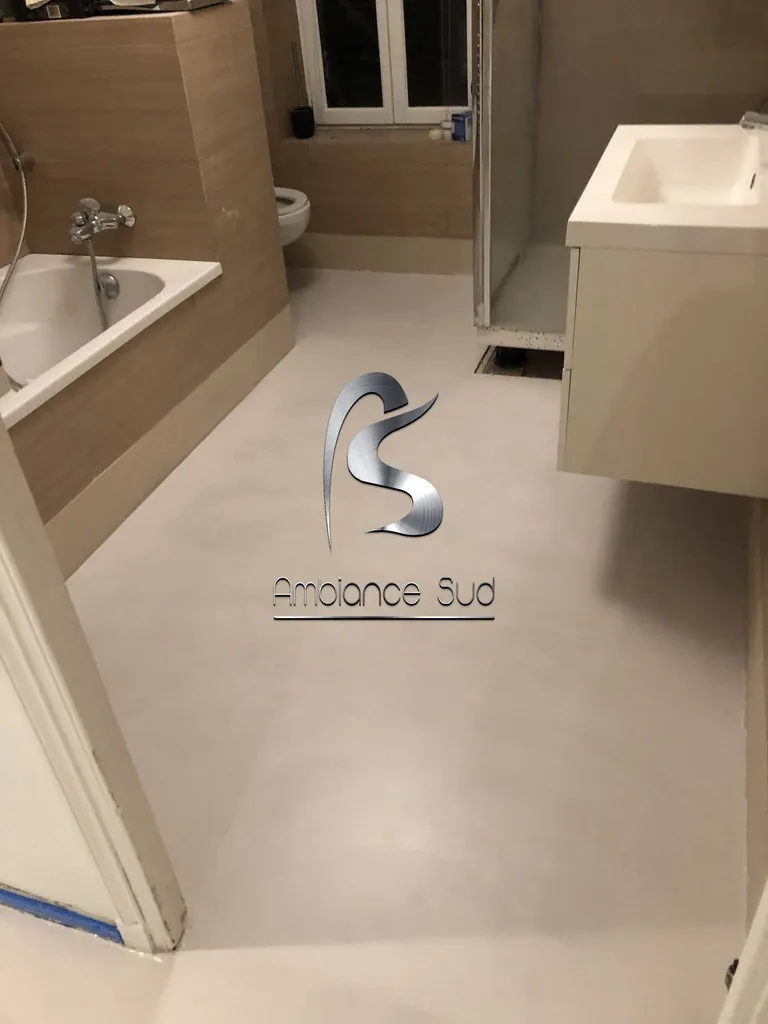 SOL EN BETON CIRE TALOCHE A HYERES 83