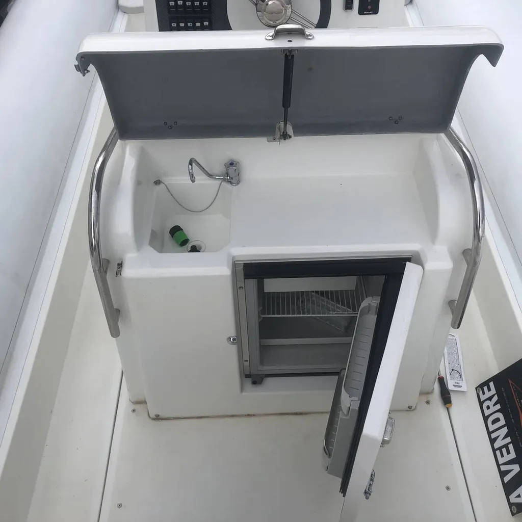 acheter un bateau a moteur semi rigide a toulon