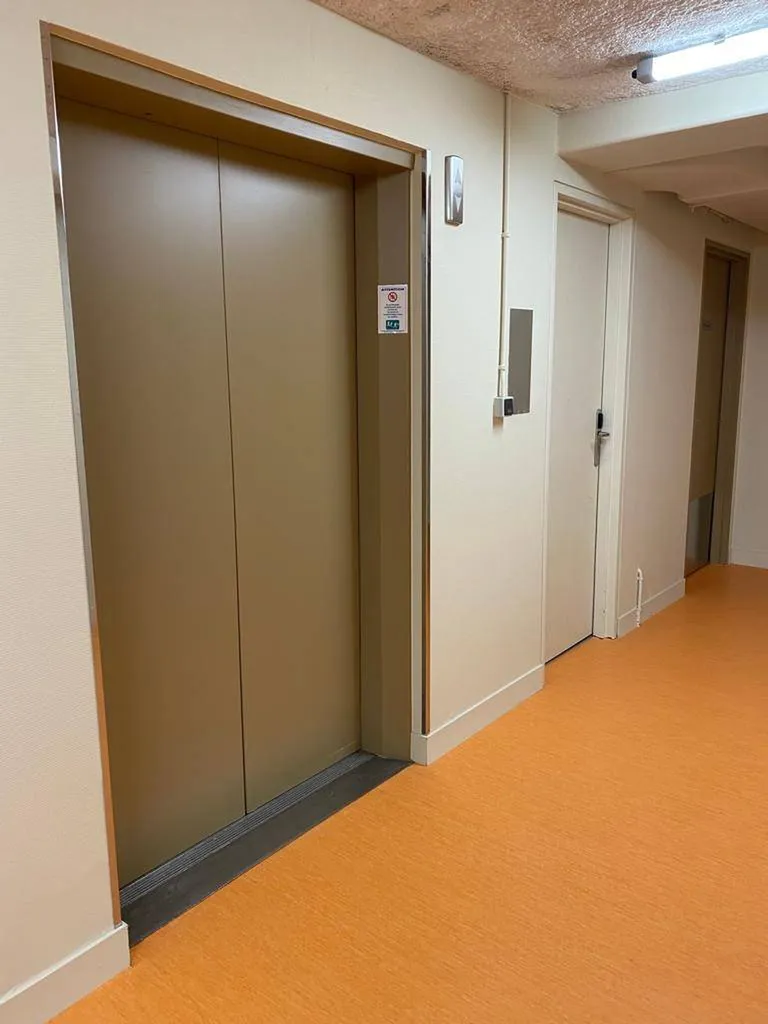 Devis gratuit pour rénovation des peintures dans les parties communes d'un immeuble collectif à ROUEN 76