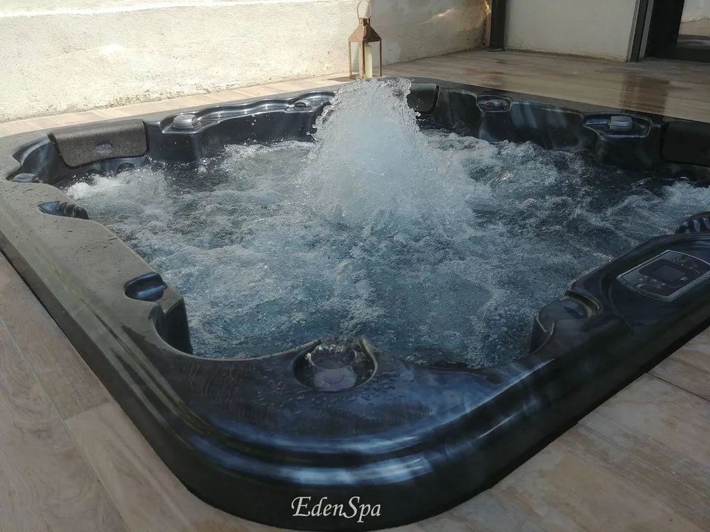 jacuzzi familiale encastré marseille