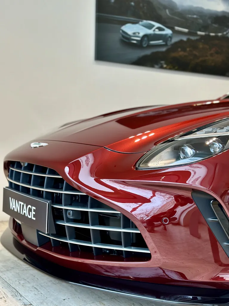 Pose de PPF pour une protection optimale de votre carrosserie en gardant l'éclat d'origine à Lyon