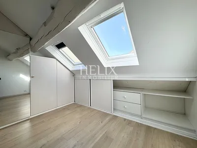 Place du marché de Saint Germain en Laye à vendre magnifique appartement de 110,35 M2 à 3 minutes du RER A