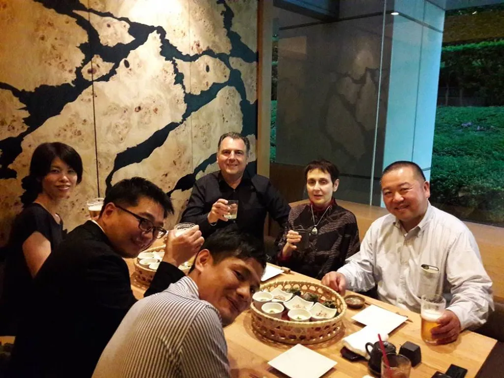 REPAS AVEC LES COMMERCIAUX