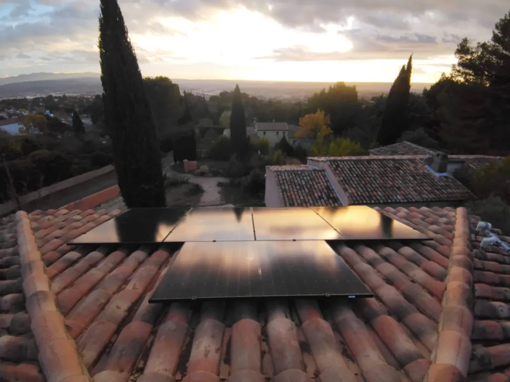 Installation de panneaux solaire à Saint Zacharie à côté d'Auriol