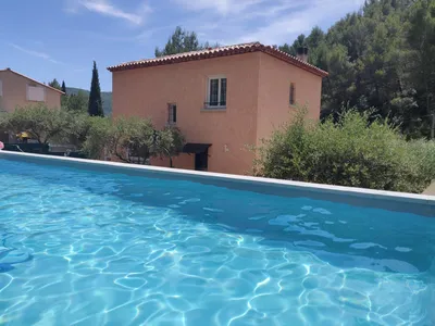 Aménagement extérieur, jardin avec piscine avec un Architecte paysagiste sur Aix-en-Provence