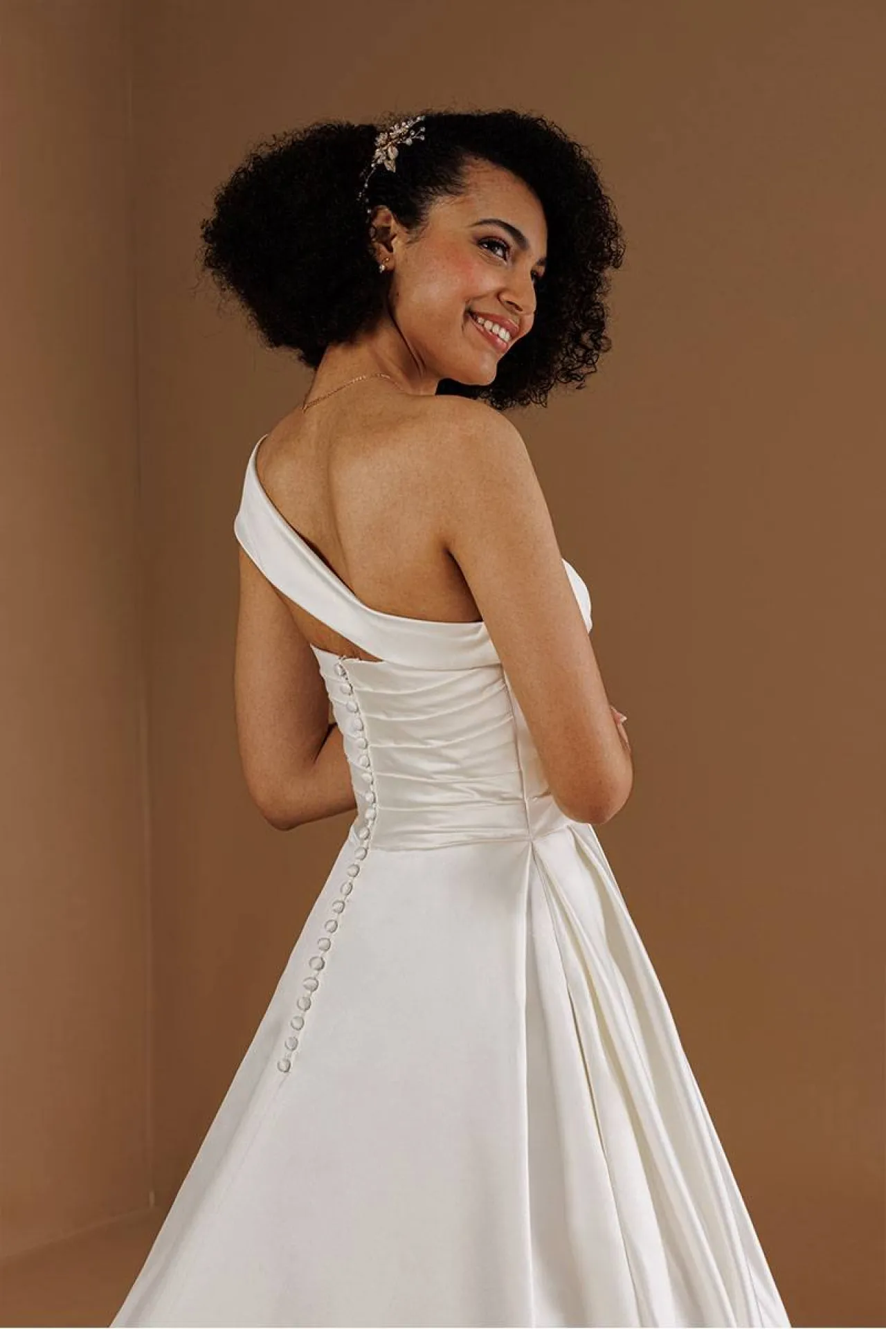 acheter une robe drapée sur marseiille en satin duchesse