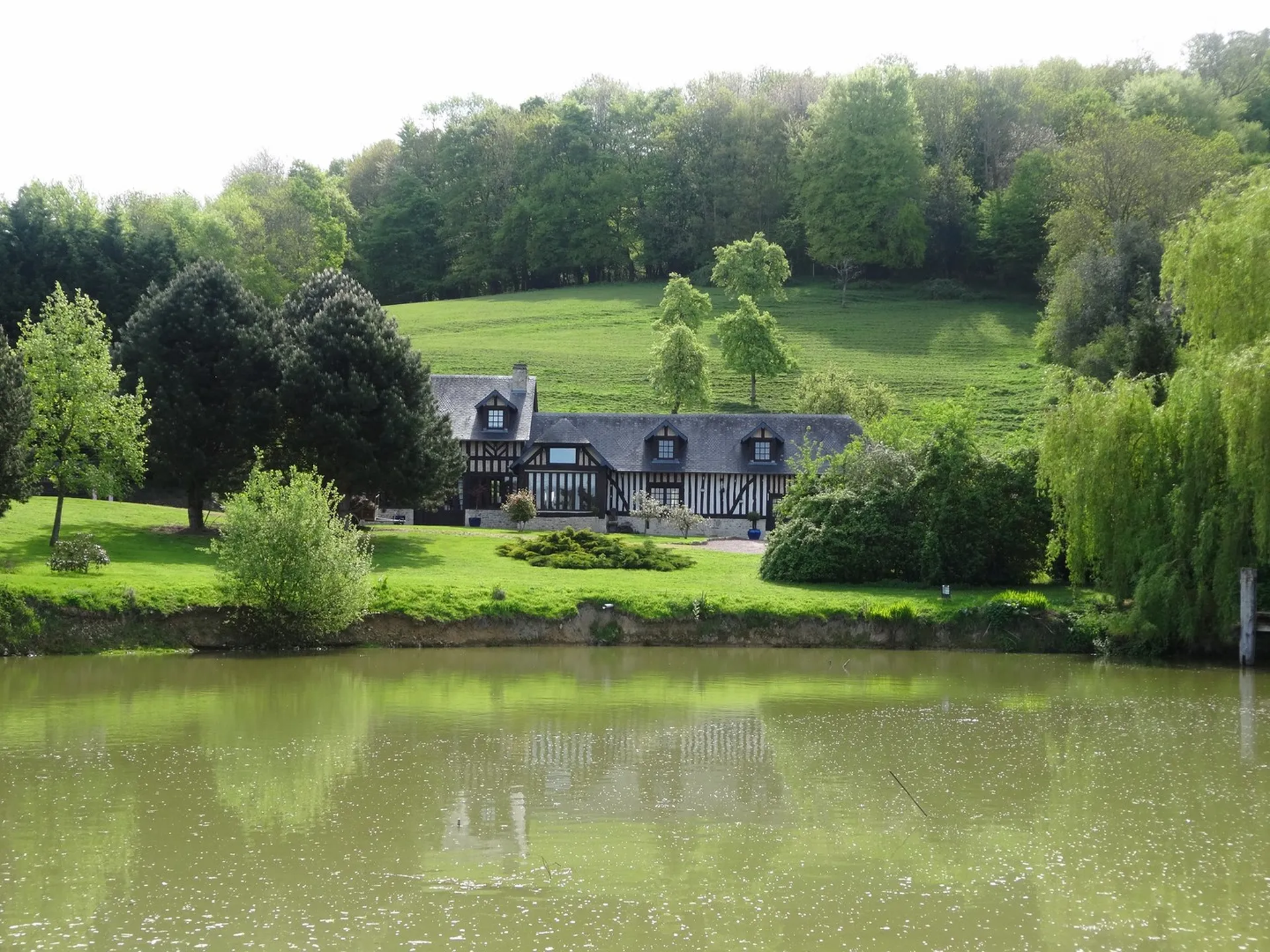 MAISON NORMANDE proche PONT L'EVEQUE