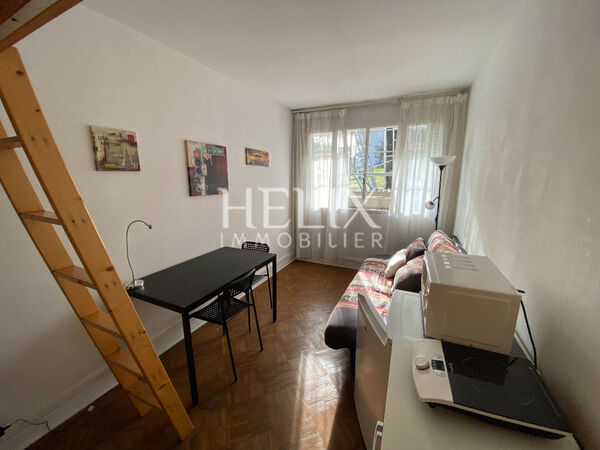 Le Pecq, Saint Wandrille. Studette avec bon rapport locatif