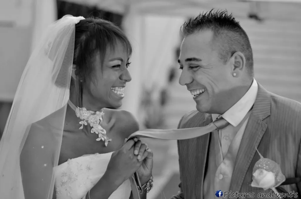 Organisation d'un mariage sur le thème des îles à Marignane près de Vitrolles dans une salle de réception