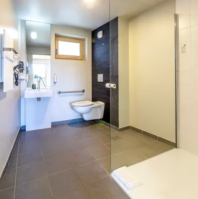 Chambre moderne avec salle de bain spacieuse Hôtel Aix-en-Provence